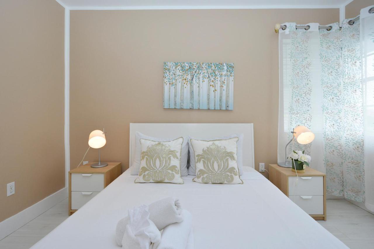 Ocean Drive Beach Apartments 마이애미 비치 외부 사진